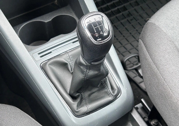 Skoda Fabia cena 39900 przebieg: 119370, rok produkcji 2018 z Książ Wielkopolski małe 407